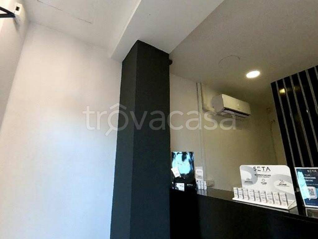 appartamento in vendita a Roma in zona Don Bosco