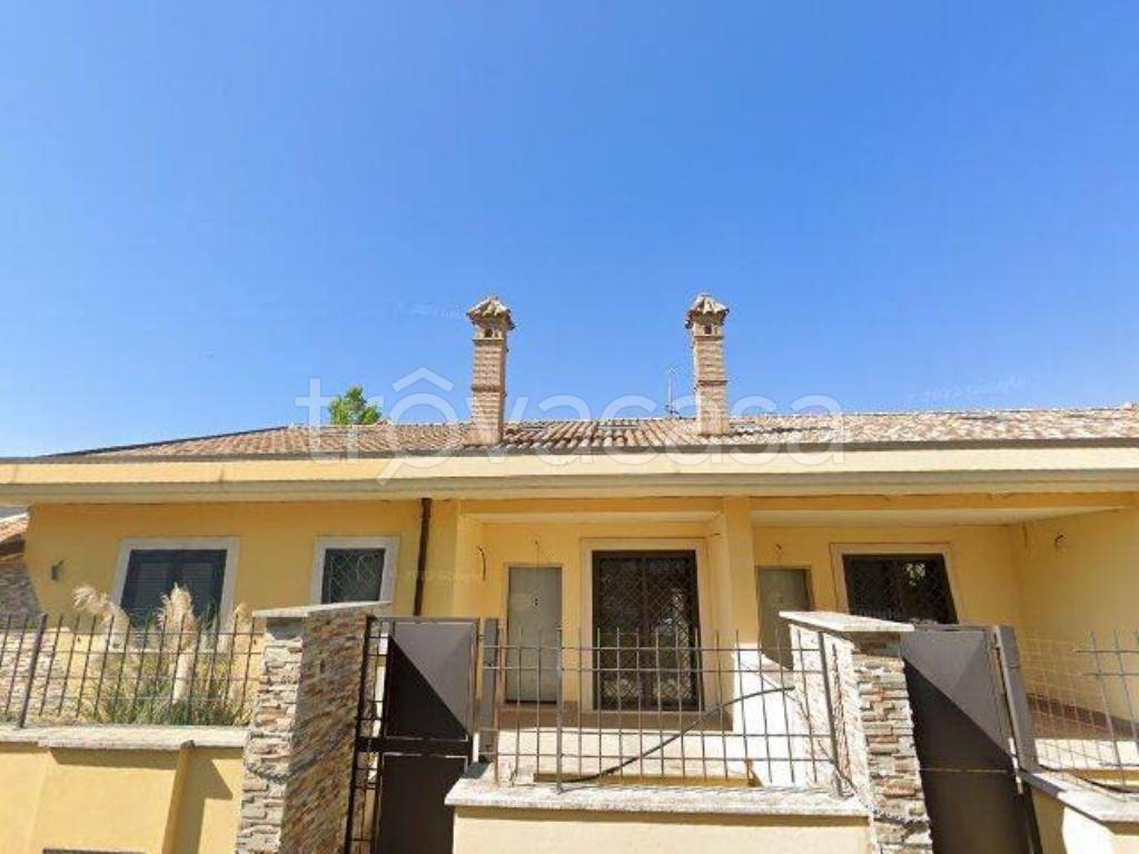 casa indipendente in vendita a Roma in zona Torre Gaia