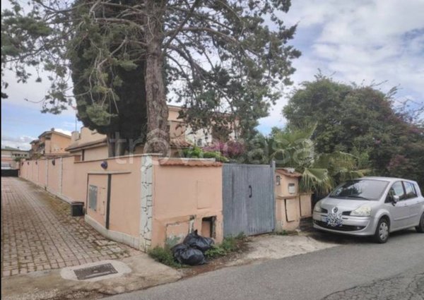 casa indipendente in vendita a Roma in zona Dragona/Bagnoletto