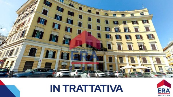 locale commerciale in vendita a Roma in zona Rione Prati