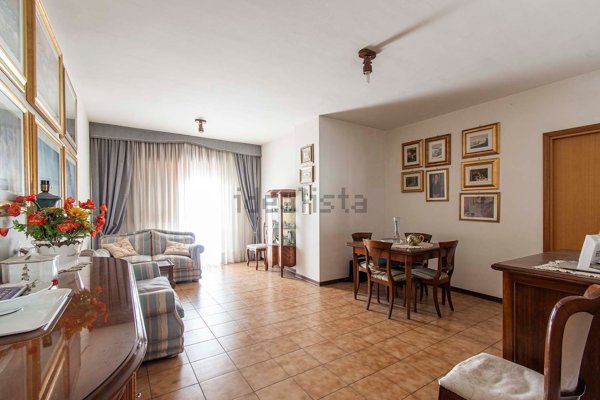 appartamento in vendita a Roma in zona Ostiense