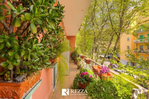 appartamento in vendita a Roma in zona Appio Latino