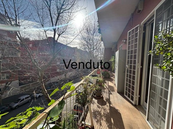 appartamento in vendita a Roma in zona Appio Latino
