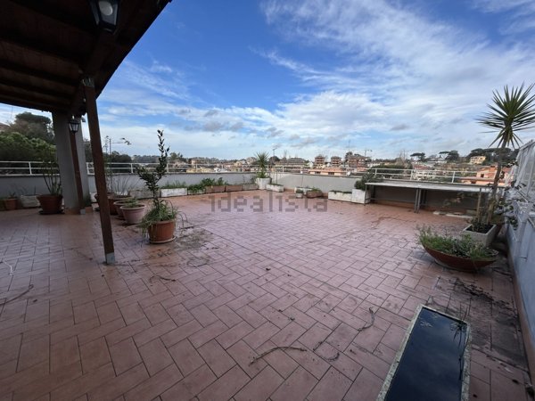 appartamento in vendita a Roma in zona Casalotti