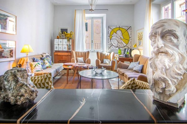 appartamento in vendita a Roma in zona Rione Monti/Campitelli