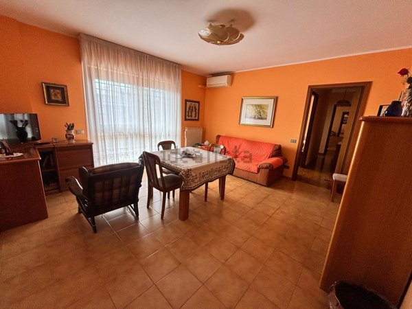 appartamento in vendita a Roma in zona Spinaceto