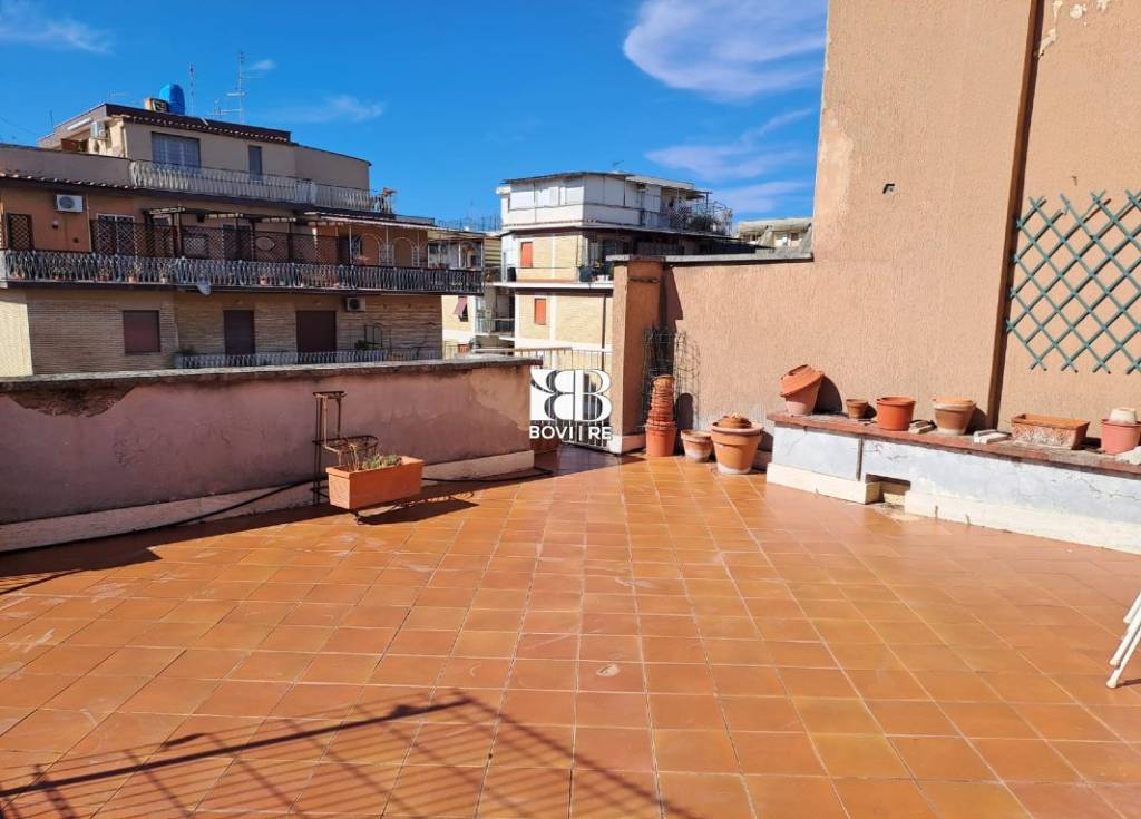appartamento in vendita a Roma in zona Primavalle