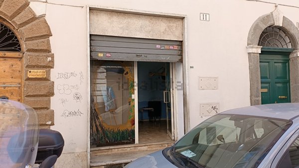 locale commerciale in vendita a Roma in zona Campo Marzio