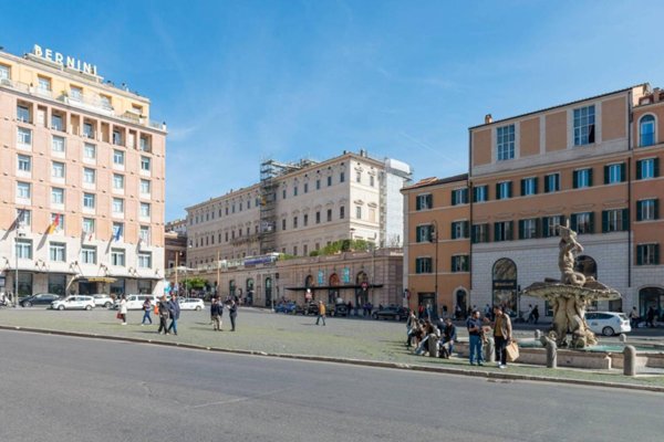 appartamento in vendita a Roma in zona Rione Regola