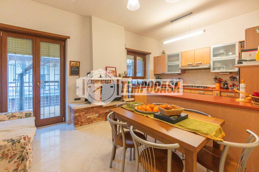 casa indipendente in vendita a Roma in zona Casal Morena