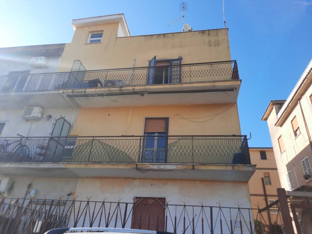 appartamento in vendita a Roma in zona Tor Bella Monaca