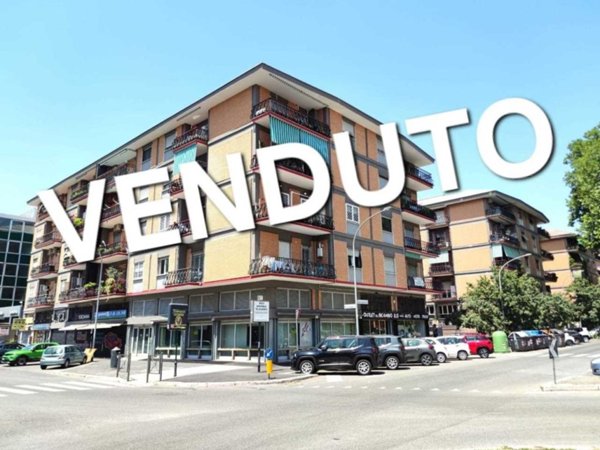 appartamento in vendita a Roma in zona Ardeatino