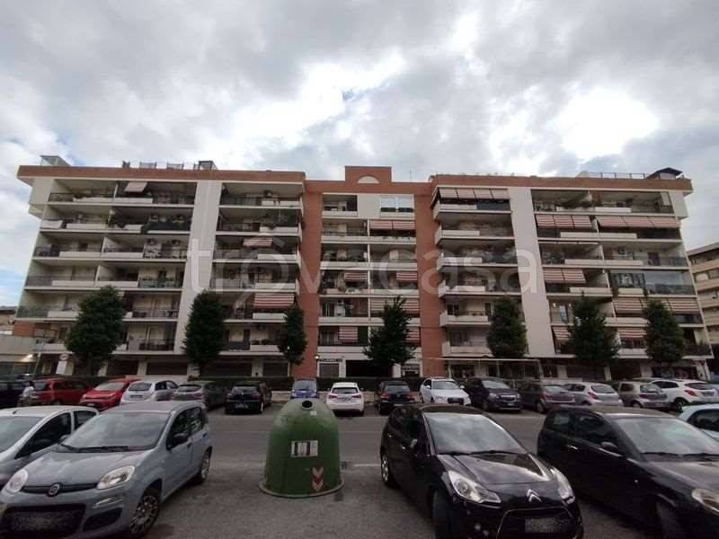 appartamento in vendita a Roma in zona Ponte di Nona