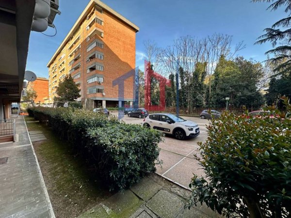 appartamento in vendita a Roma in zona Spinaceto