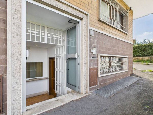 appartamento in vendita a Roma in zona Mostacciano