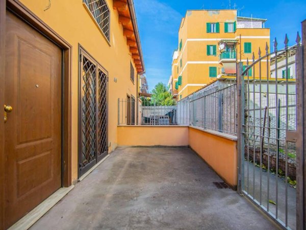 casa indipendente in vendita a Roma in zona Alessandrino