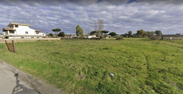 terreno agricolo in vendita a Roma in zona Infernetto