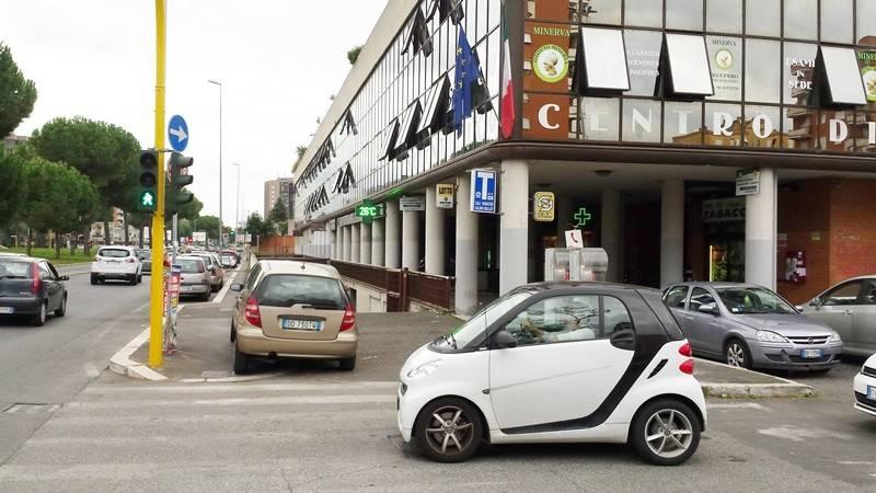 ufficio in vendita a Roma in zona Collatino