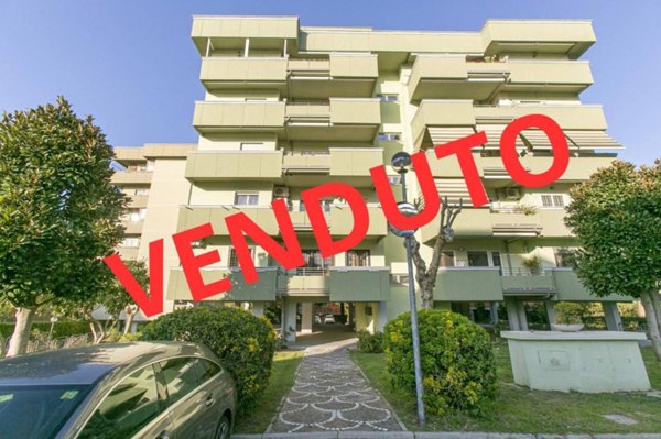 appartamento in vendita a Roma in zona Torrino