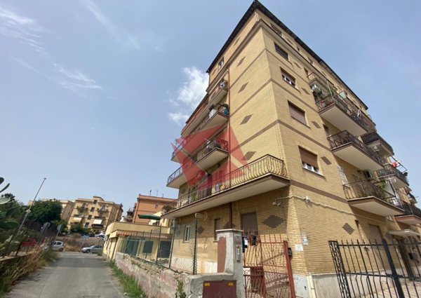 appartamento in vendita a Roma in zona Finocchio