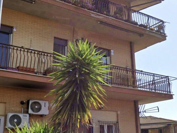 appartamento in vendita a Roma in zona Case Rosse