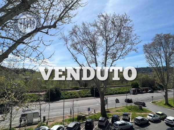appartamento in vendita a Roma in zona Della Vittoria