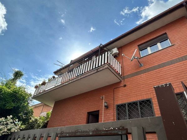 appartamento in vendita a Roma in zona Finocchio