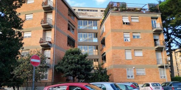 appartamento in vendita a Roma in zona EUR