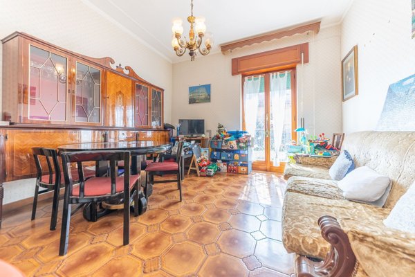 appartamento in vendita a Roma in zona Torre Angela