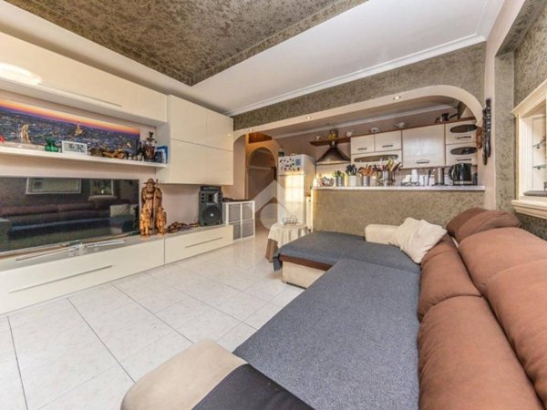 appartamento in vendita a Roma in zona Borghesiana