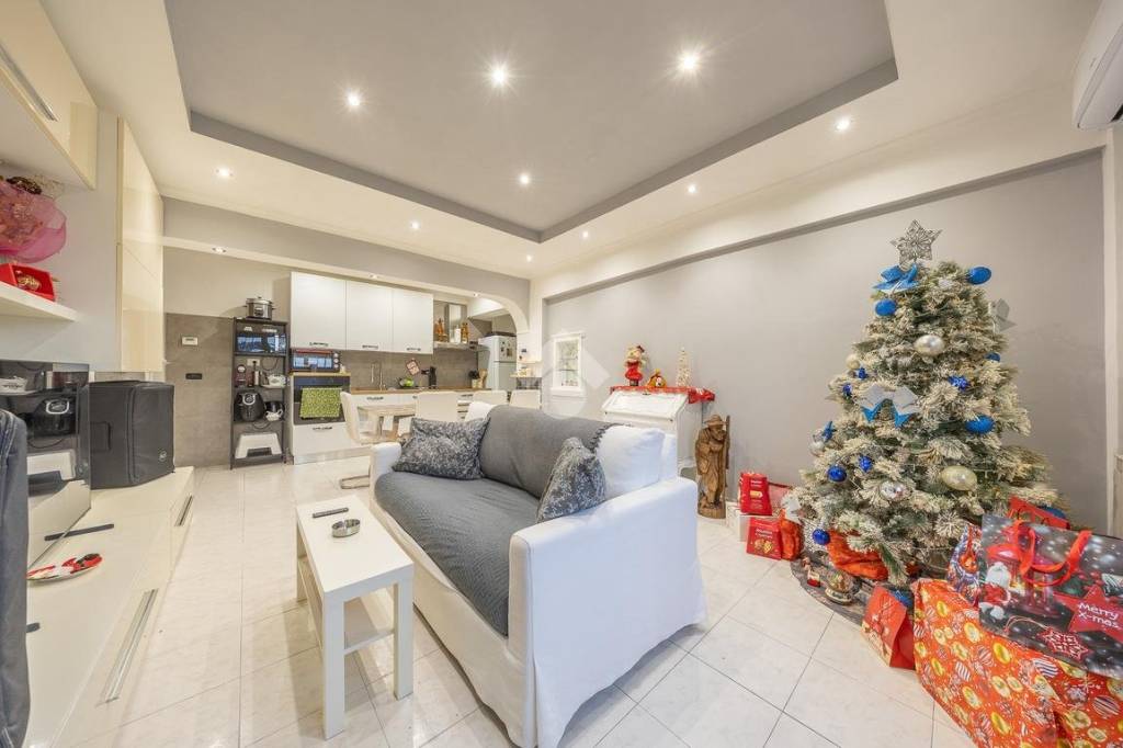 appartamento in vendita a Roma in zona Borghesiana