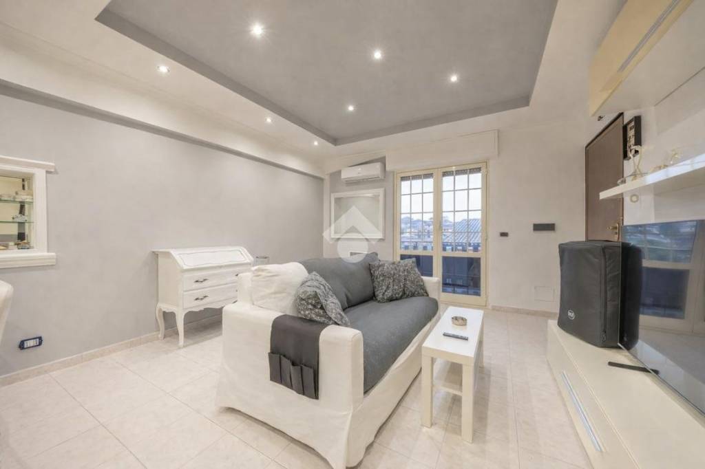 appartamento in vendita a Roma in zona Borghesiana