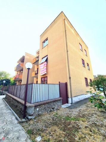 appartamento in vendita a Roma in zona Appio Claudio