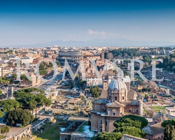 intera palazzina in vendita a Roma in zona Celio