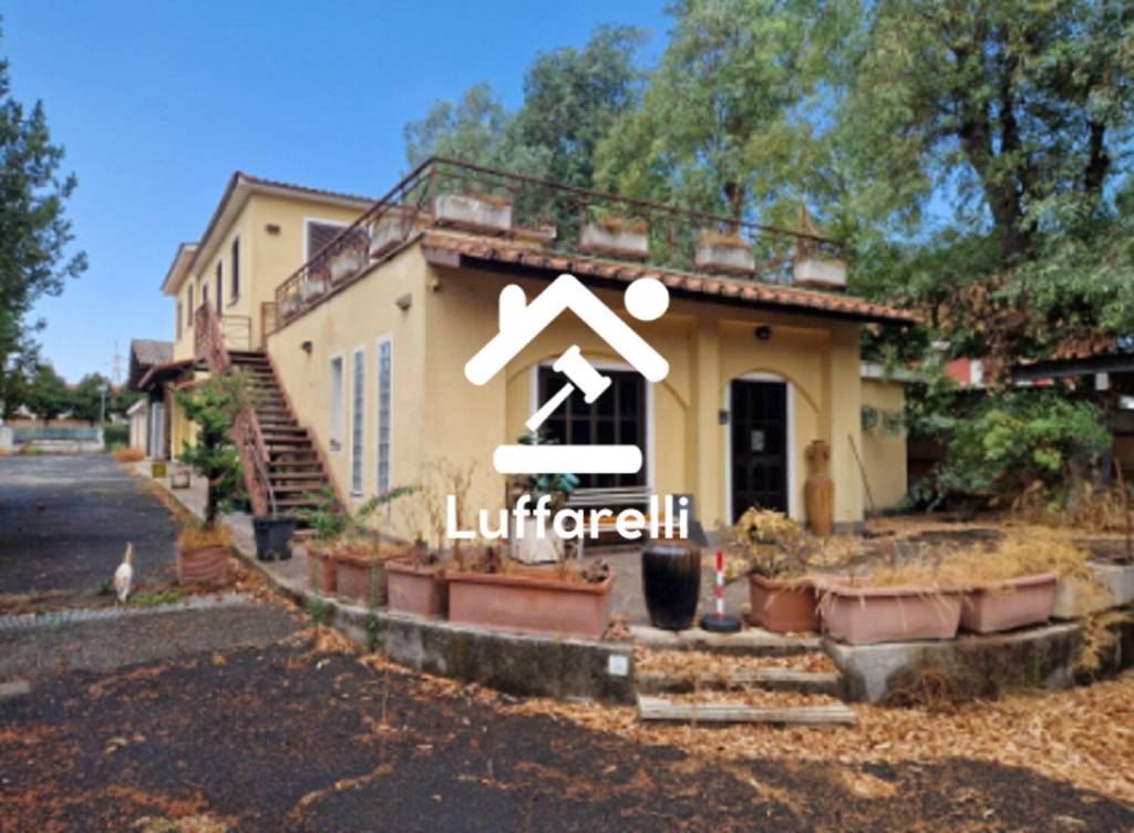 appartamento in vendita a Roma in zona Ostiense