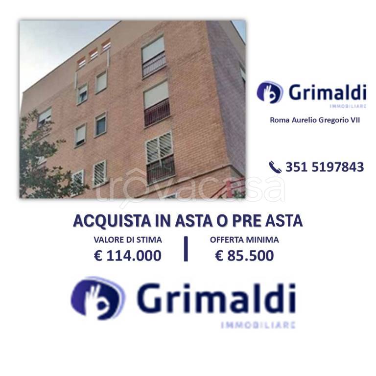 appartamento in vendita a Roma in zona Colle del Sole