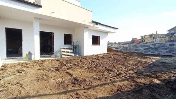 casa indipendente in vendita a Roma in zona Collatino