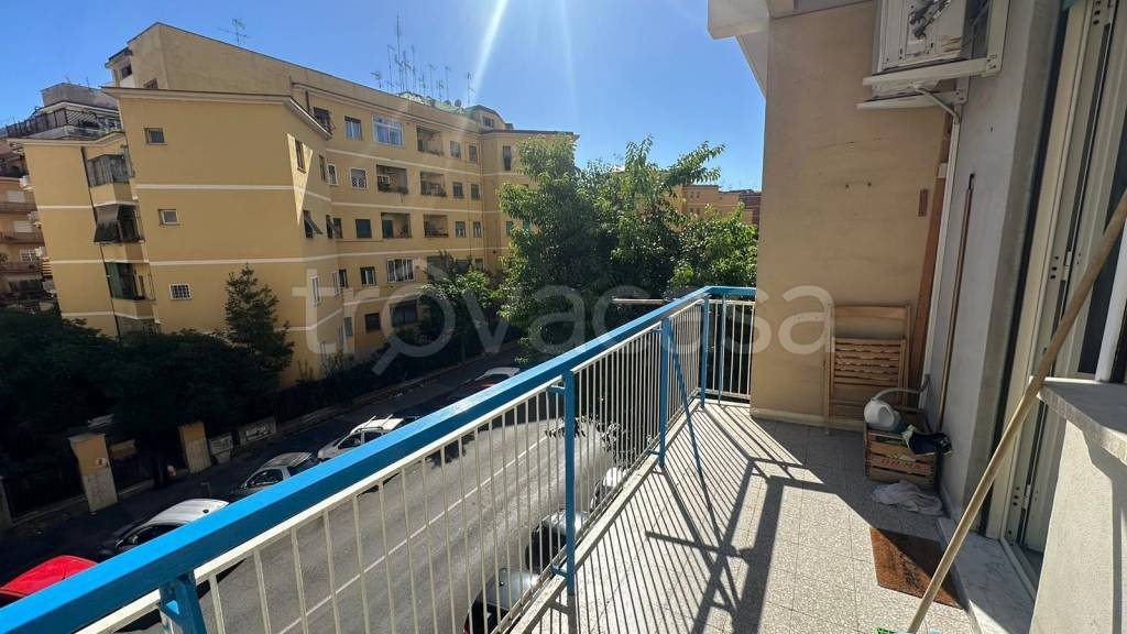 appartamento in vendita a Roma in zona Prenestino-Centocelle