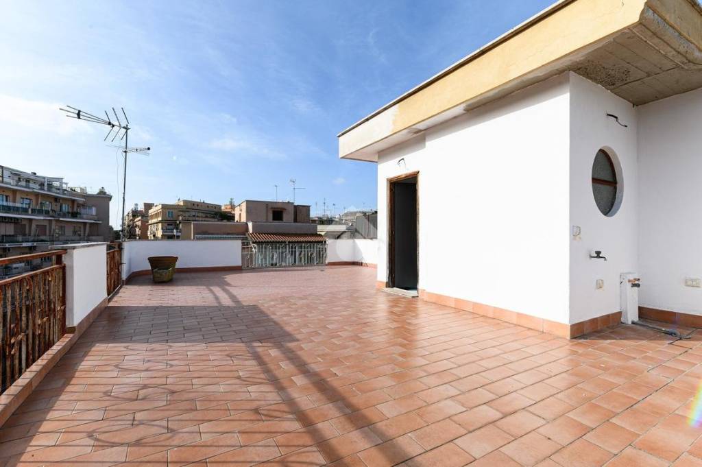 appartamento in vendita a Roma in zona Aurelio