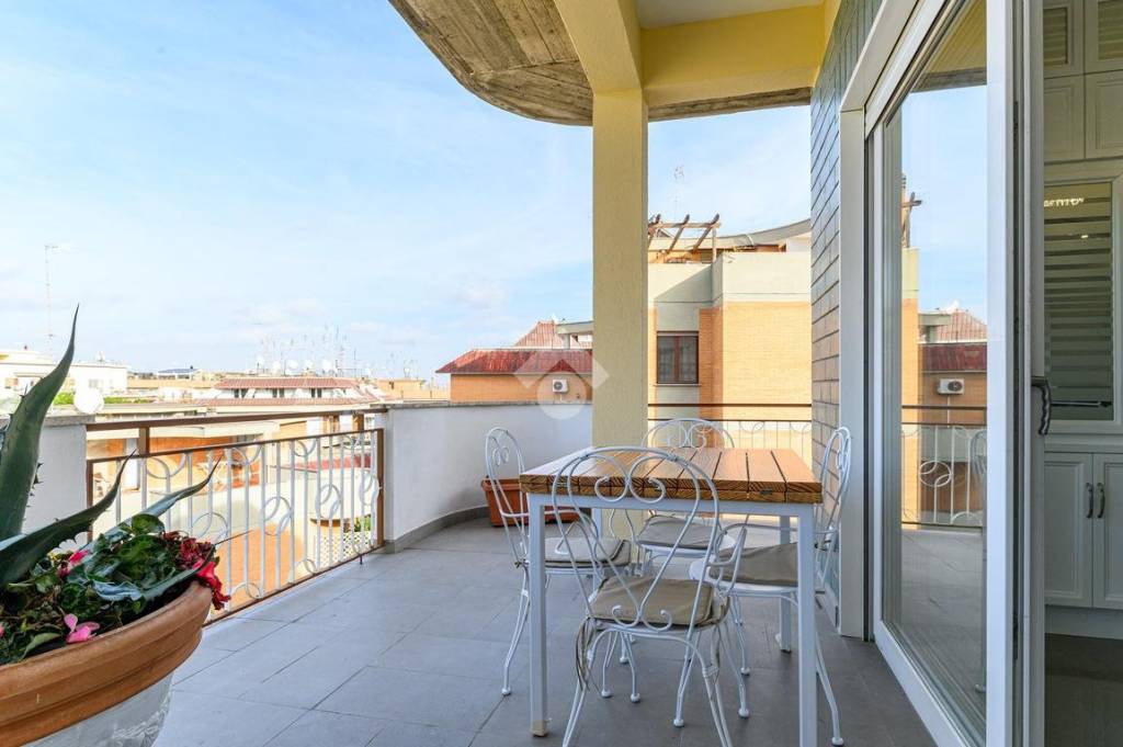 appartamento in vendita a Roma in zona Aurelio