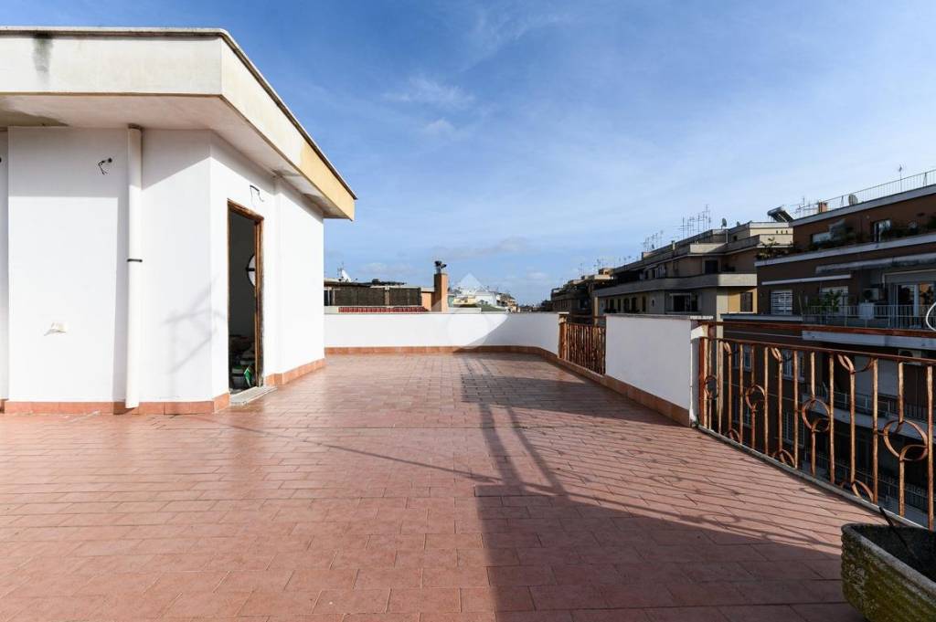 appartamento in vendita a Roma in zona Aurelio