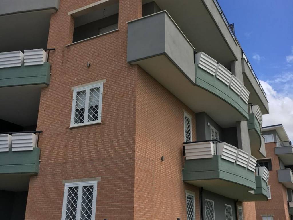 appartamento in vendita a Roma in zona Dragona/Bagnoletto