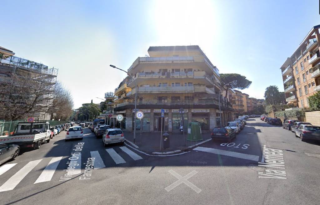 negozio in vendita a Roma in zona Della Vittoria