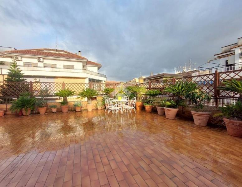 appartamento in vendita a Roma in zona Appio Claudio