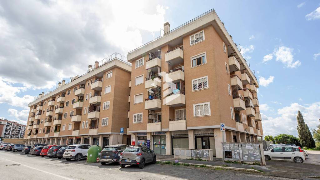 appartamento in vendita a Roma in zona Ponte di Nona