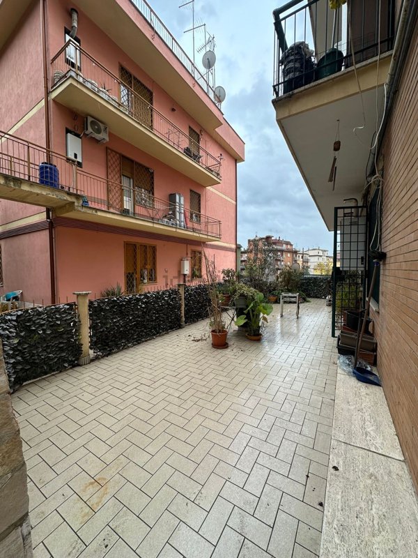 appartamento in vendita a Roma in zona La Giustiniana