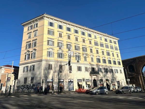 appartamento in vendita a Roma in zona Castro Pretorio