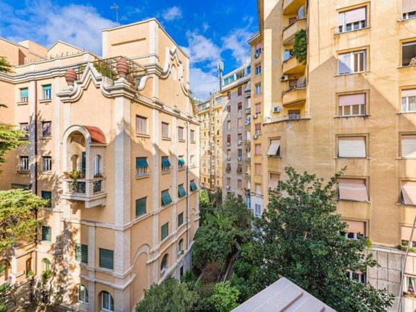 appartamento in vendita a Roma in zona Della Vittoria