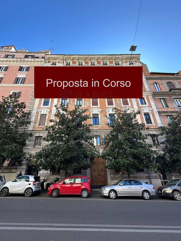appartamento in vendita a Roma in zona Rione Monti/Campitelli