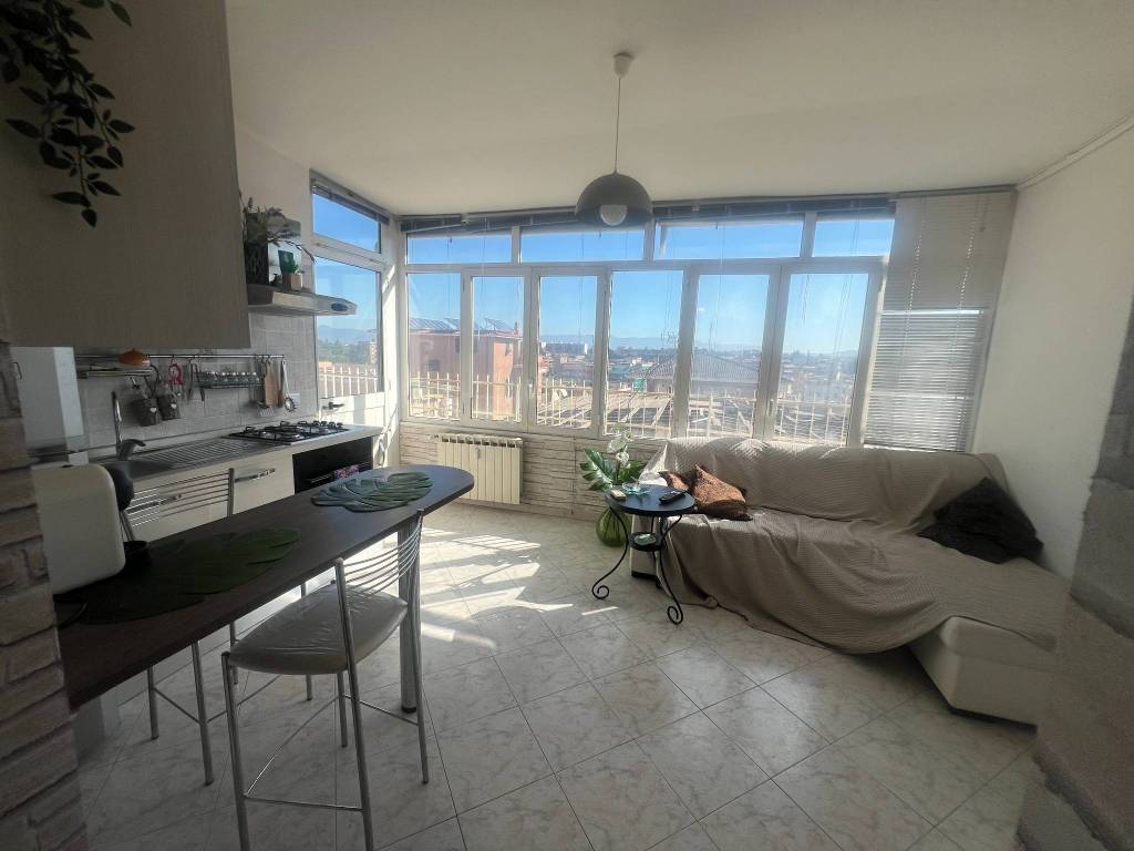 appartamento in vendita a Roma in zona Torre Maura